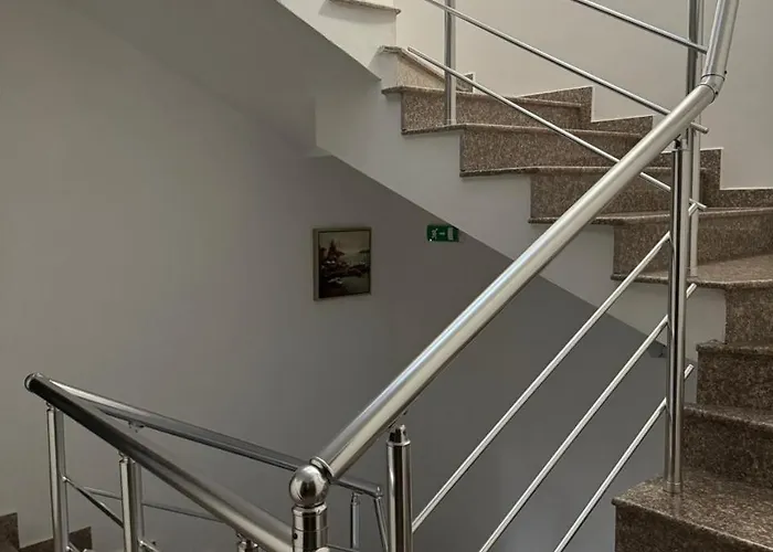 деневи 招待所 2*