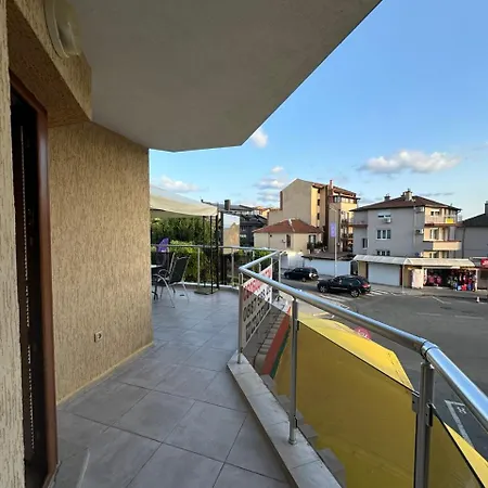 Vendégház деневи